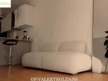 Chaturbate roldansvalery is Freechat roldansvalery — Love, make me happy wednesday :) #lovense #bigboobs #tease #curvy #latina Goal #1/5 59:31 Left