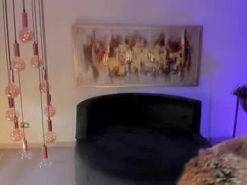 Freechat roseferrera on Chaturbate