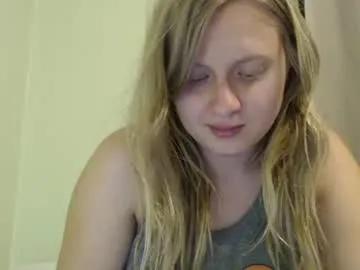 scartit — coat off #feet #blonde #bigboobs #girlnextdoor #nolush [1 tokens remaining]