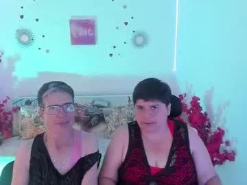 selena_ferreira —  Hot MILF lesbians -- big boobs, wet kisses & orgasms  - Multi Goal:  -- aceite sobre nuestras grandes tetas y follar el dildo con ellas [70 tokens left] #bigboobs #mature #couple #lesbian #milf