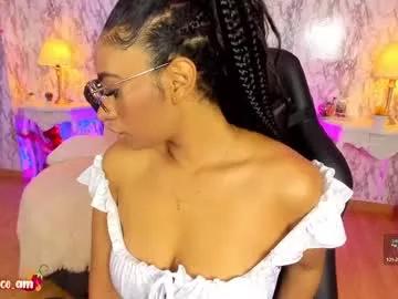 Freechat spicyamelia on Chaturbate