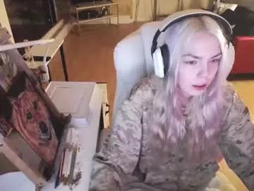 Freechat tinykylie on Chaturbate