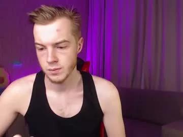 toohornyserj on Chaturbate