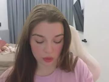 tutti_frutti_ on Chaturbate 