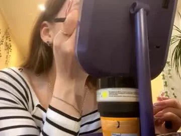 twandalazzar — GOAL: suck finger like your dick Hello! My name is Emily! I am just starting a streamer and will be grateful for your advice and support! #lovense #anal #squirt #18 #bigboobs [14 tokens remaining]