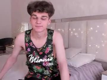 williemiler — Welcome to my room! - Goal: Flash ass [51 tokens left] #new #18 #couple #feet #young