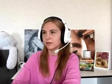 zoraidamustache — GOAL: To dance without a sweatshirt [198 tokens remaining] Welcome to my room! Hi! I'm Peggy! Goal - say hello  #new #18 #teen #skinny #shy