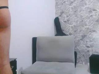 aaron_kwok on Flirt4Free 