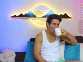 al_fox_miko_fortuni on Flirt4Free