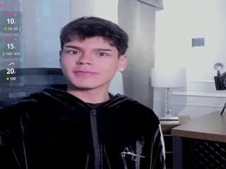 andru_miett — Freechat on Flirt4Free
