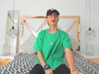 angel_hernandex on Flirt4Free