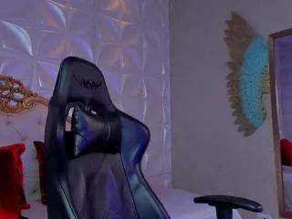 ashton_hils on Flirt4Free 