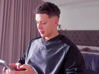 ashton_hils on Flirt4Free 