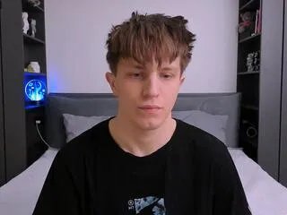 curtis_crew — Freechat on Flirt4Free