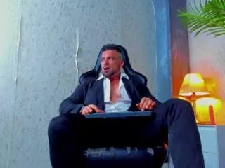 dennis_cox on Flirt4Free 