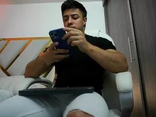 devin_hunter on Flirt4Free