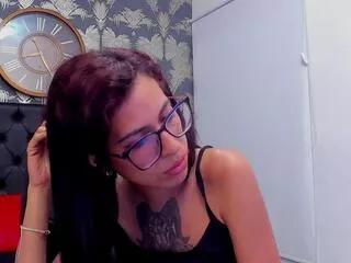 emiy_lopera on Flirt4Free 
