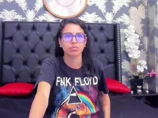 emiy_lopera on Flirt4Free 
