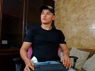erick_wallace on Flirt4Free