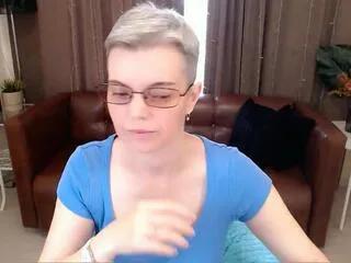 erikaa_cutie — Freechat on Flirt4Free