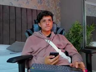 ethan_lowell — Freechat on Flirt4Free