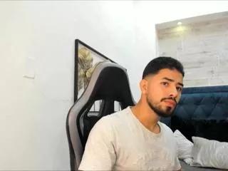 ezzio_scolaro on Flirt4Free 