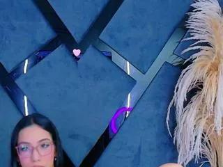 kylie_whitee on Flirt4Free