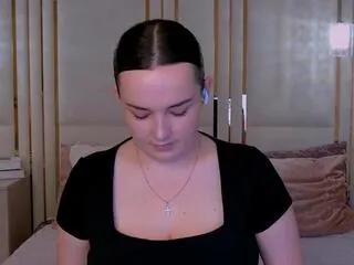 lesley_paige — Freechat on Flirt4Free