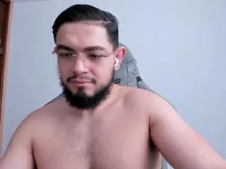 luigi_white on Flirt4Free