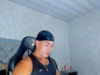 max_mayers on Flirt4Free
