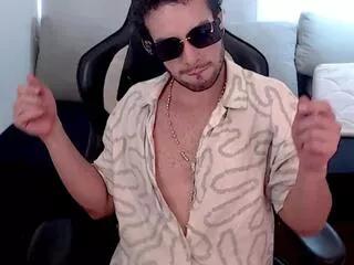 miguel_santoz on Flirt4Free 