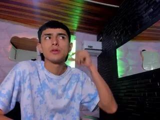 nathan_maxime on Flirt4Free 