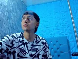 nathan_maxime on Flirt4Free 