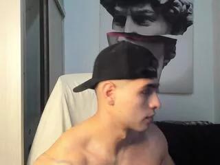 nicolas_dwayne on Flirt4Free