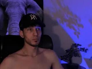 noah_brigth — Freechat on Flirt4Free