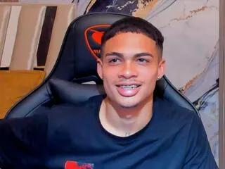 riccie_pezzutti — Freechat on Flirt4Free