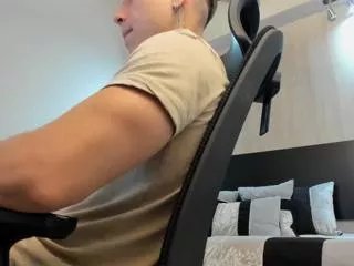 teo_cooper on Flirt4Free