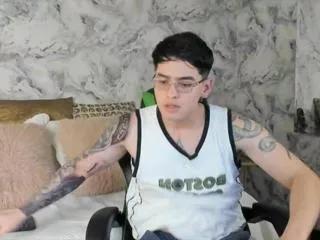 tommy_grayson on Flirt4Free 