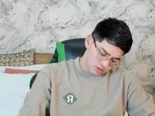 tommy_grayson on Flirt4Free 