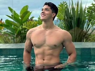 travis_joplin — Freechat on Flirt4Free