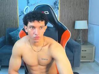 valentino_rosse on Flirt4Free 