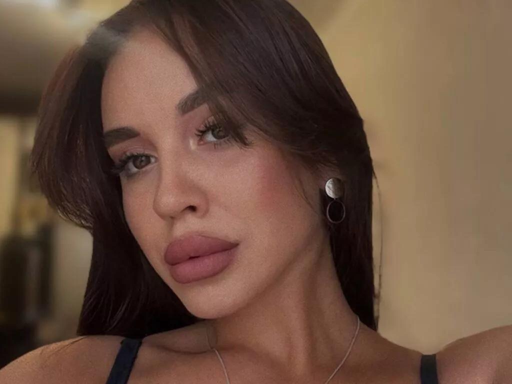 AmeliaRoyale on LiveJasmin