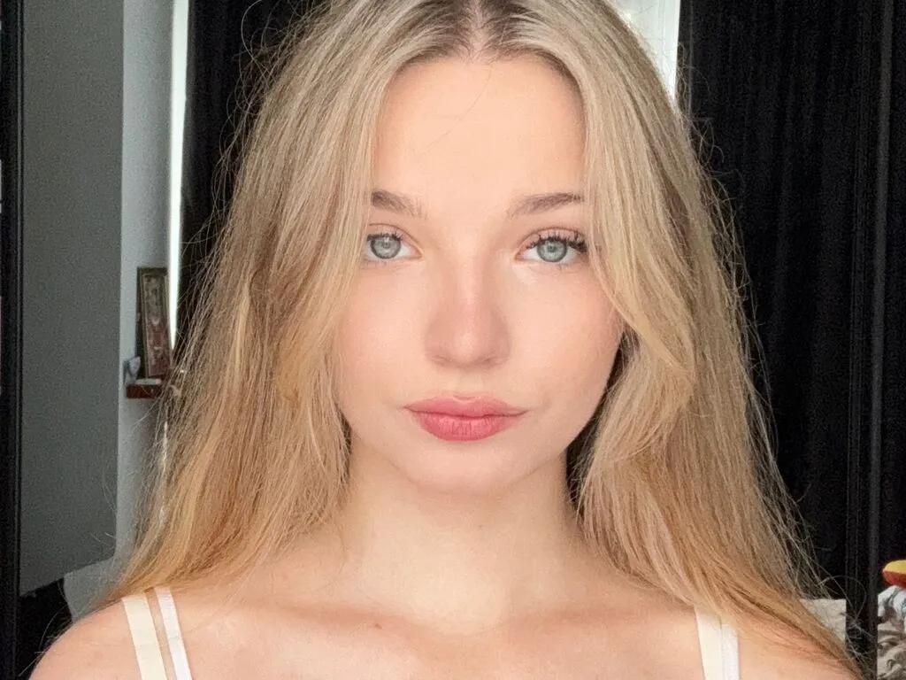 LiveJasmin CleliaGoel is Private CleliaGoel — Things I love:  Warm evenings with a book and hot cocoa  Texts full of emojis and giggles  Random acts of kindness --- they make the world sparkle