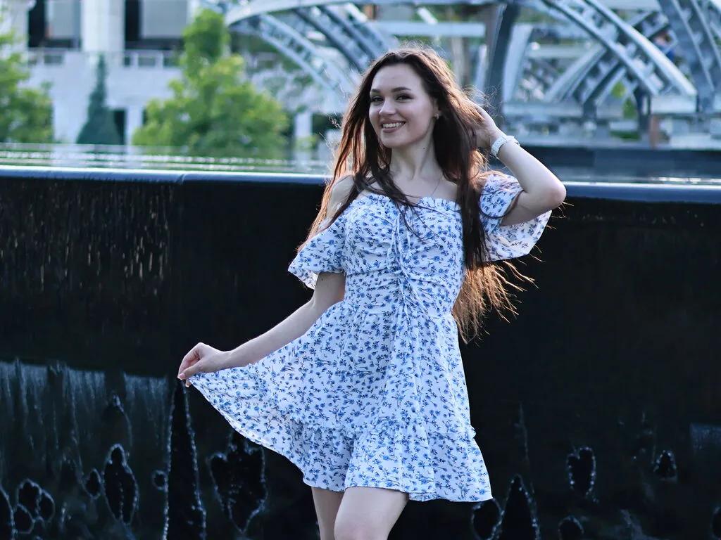 DaisyAngrisano — Dance, performance, music that moves the soul, storytelling, capturing moments, laughter, and people who chase their passions fiercely.