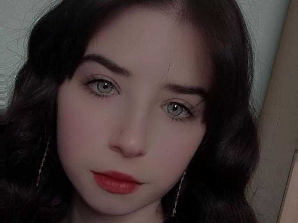 LiveJasmin EdinaGallant is Group EdinaGallant — I love sports and walking in warm weather, I love visiting museums, I like looking at paintings and more ^^ 
I love  ice cream and I love minis