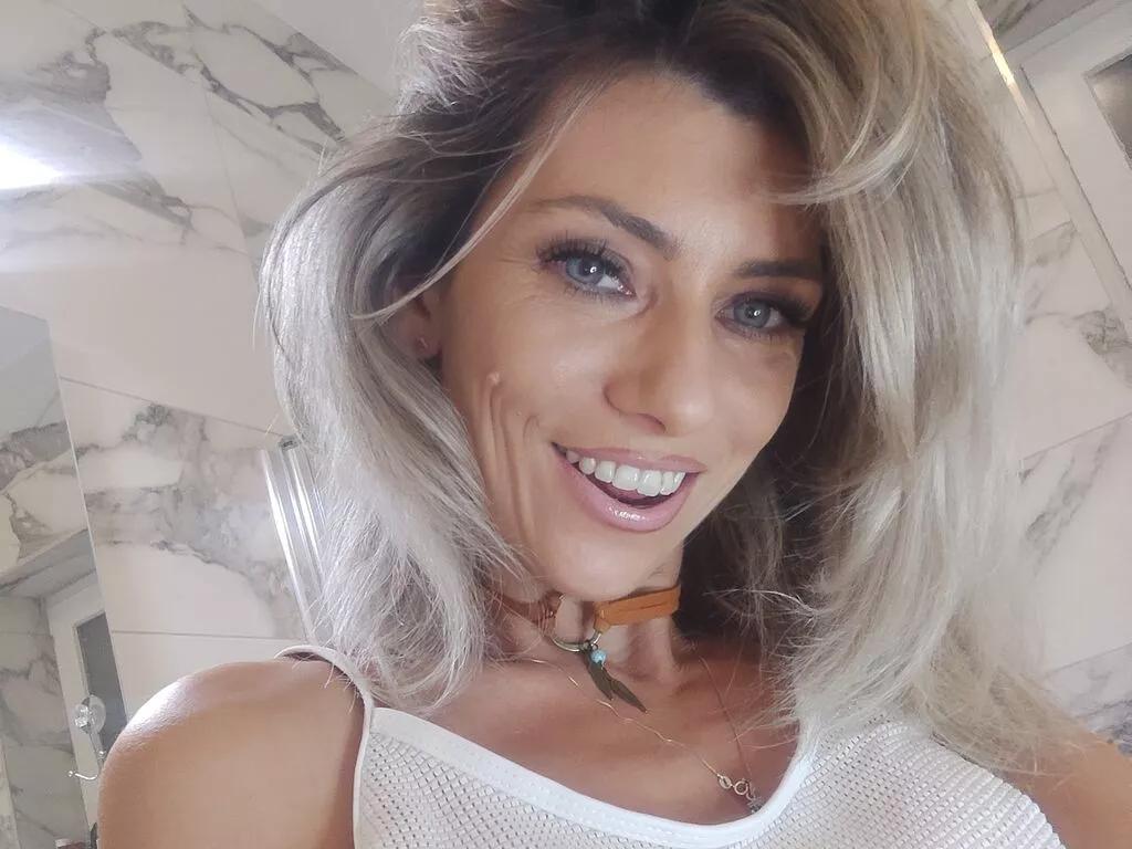 EvyScarlet on LiveJasmin 
