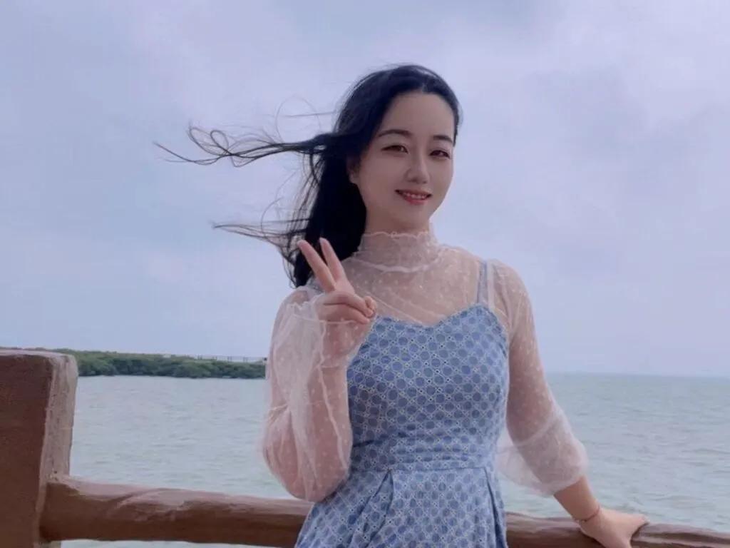 LiveJasmin feier is Freechat feier — I love this site so much. The shows, the conferences, the jokes, the titty shakes, the stories... it's all great.