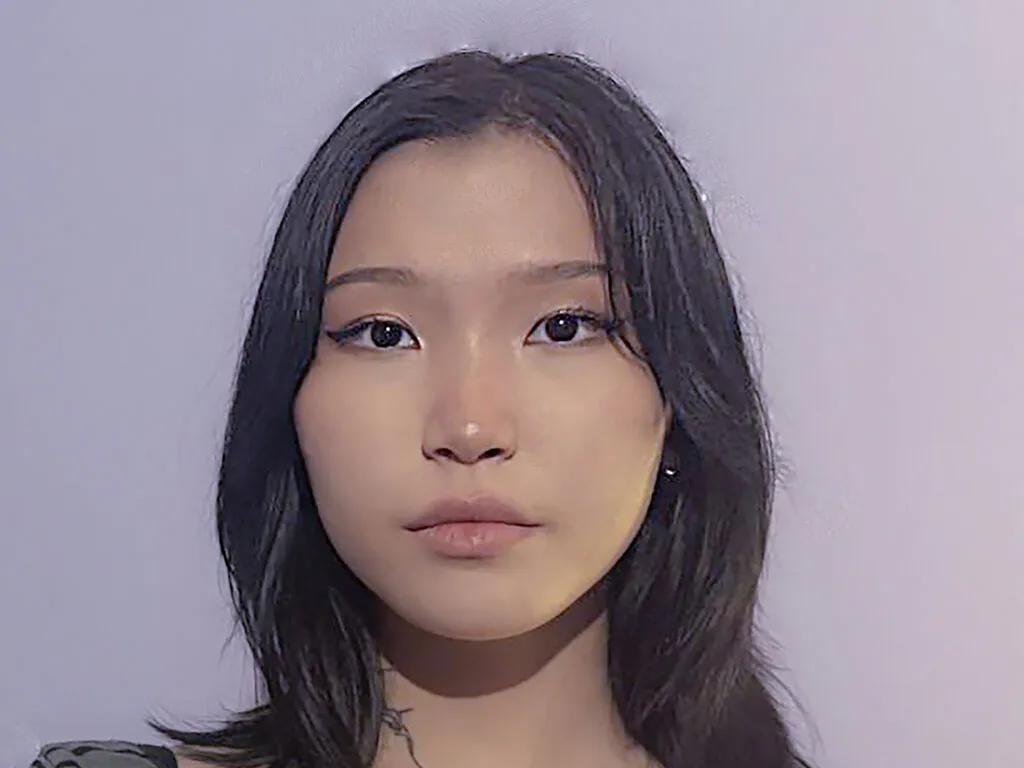 JessiccaPinkman — In my free time, I enjoy going to the theater and dancing to my favorite music.