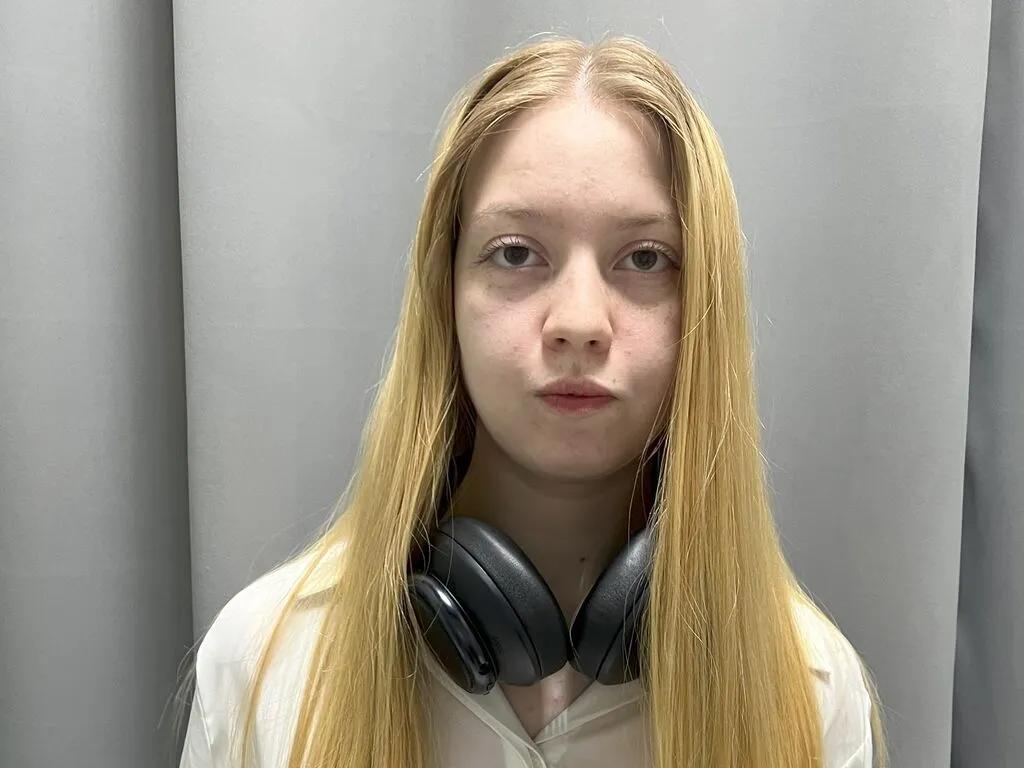 KarenLowe — I have blue eyes and Im blonde.

I love to be listened to and not argue with me, Im a pretty bossy girl. I also love fast cars and racing in general