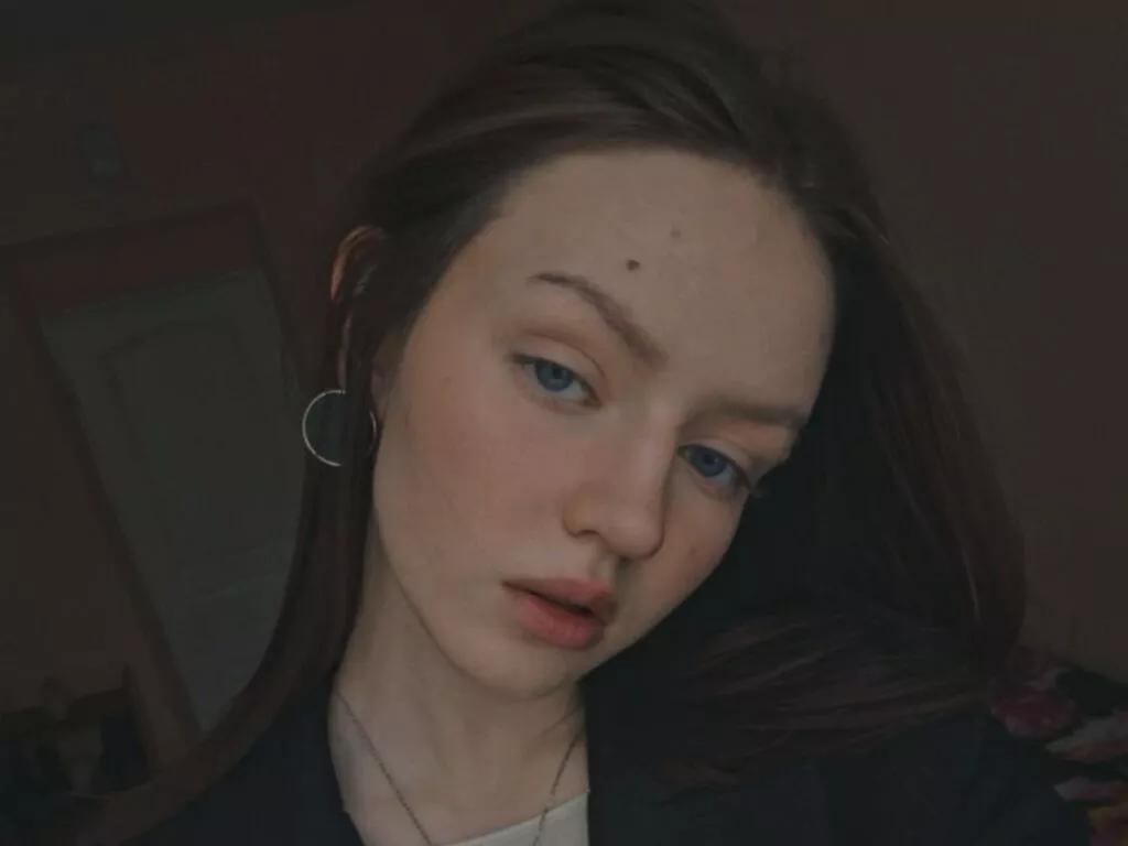 MariamDarter — I love quiet cozy evenings with a cup of coffee or tea, watching different movies, I also really like active recreation such as skiing or snowboarding, I also started doing sports not so long ago, namely stretching, I just love this business!...